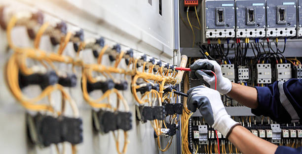 Professional Electrician technician working in Otsego, MI